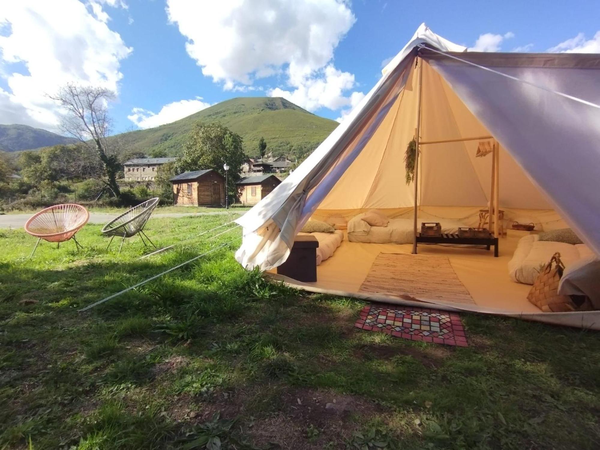 Camping La Zarapica - Palacios Del Sil Exterior foto